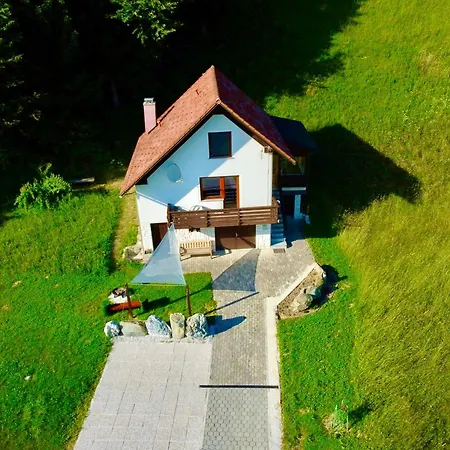 Holiday home Apartma Bine